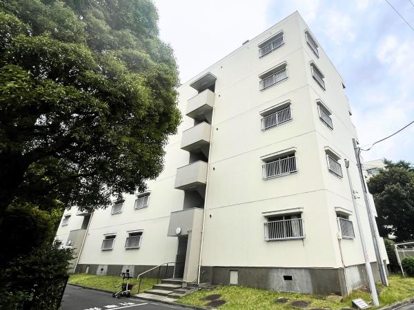 生田住宅1号棟204号室